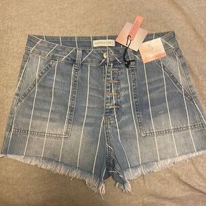 Happily Grey super high rise wedge shorts